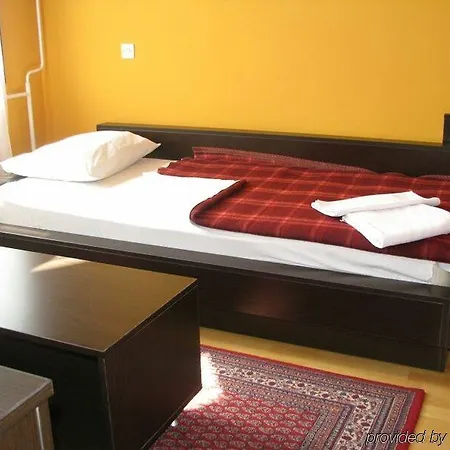 Zeleznicar Hotel *